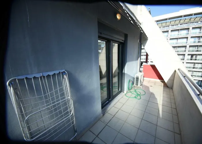 Kosmos Service Center 1 * Thessalonique