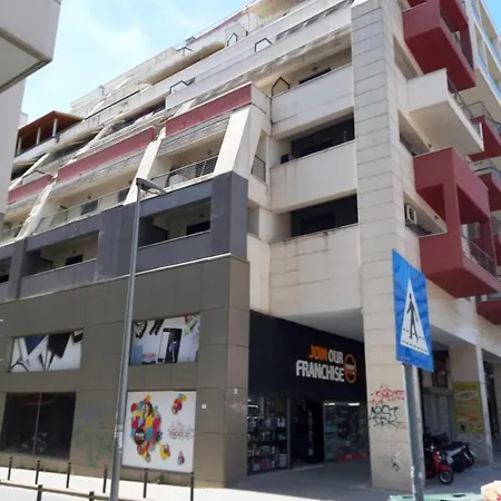 Kosmos Service Center 1 With Additional Cost Parking Saloniki