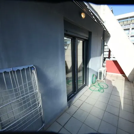 Kosmos Service Center 1 With Additional Cost Parking * Thessaloniki